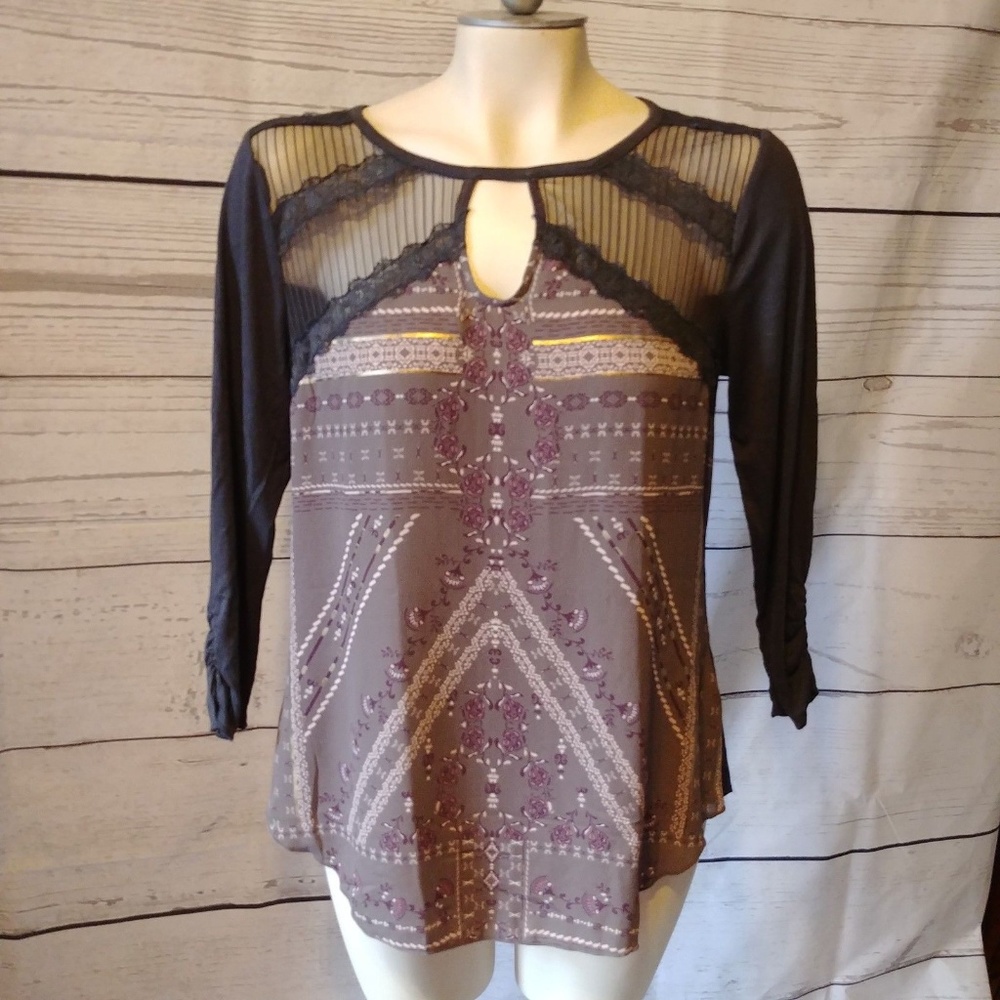 Maurices Womens small Dark Gray Purple gold